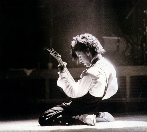 Happy_Hunch's tweet photo. "Dearly beloved, we are gathered here today to get through this thing called life" #Prince #madelifesweeter https://t.co/8gLmq49Tv0