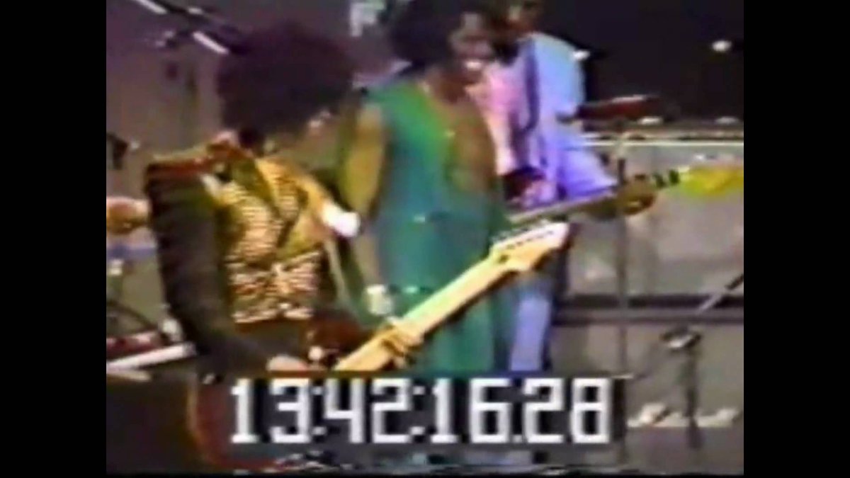ComplexMusic's tweet photo. That time Prince, Michael Jackson, and James Brown all performed on the same stage: https://t.co/i1apsAgnpr https://t.co/SH7pQsZ43D
