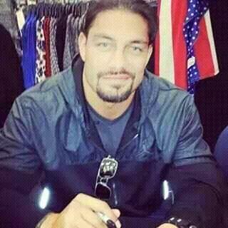 LeeshaNDessy's tweet photo. #Roman #IfyouSpprtHimW/Empire #PostCheersPics #Payback @WWERomanReigns @romanreigns568 @shady926 @airstream52 https://t.co/pEnRVDTLja