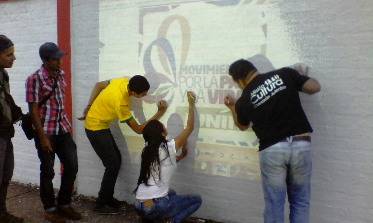 #movimientoxlapazylavida <a href="/JuventudPSUV/">Juventud PSUV</a>  @ffm_oficial juventud d <a href="/AnrosNacional/">ANROS VENEZUELA</a> agitación de calle <a href="/todasconvielma/">todasconvielma</a>