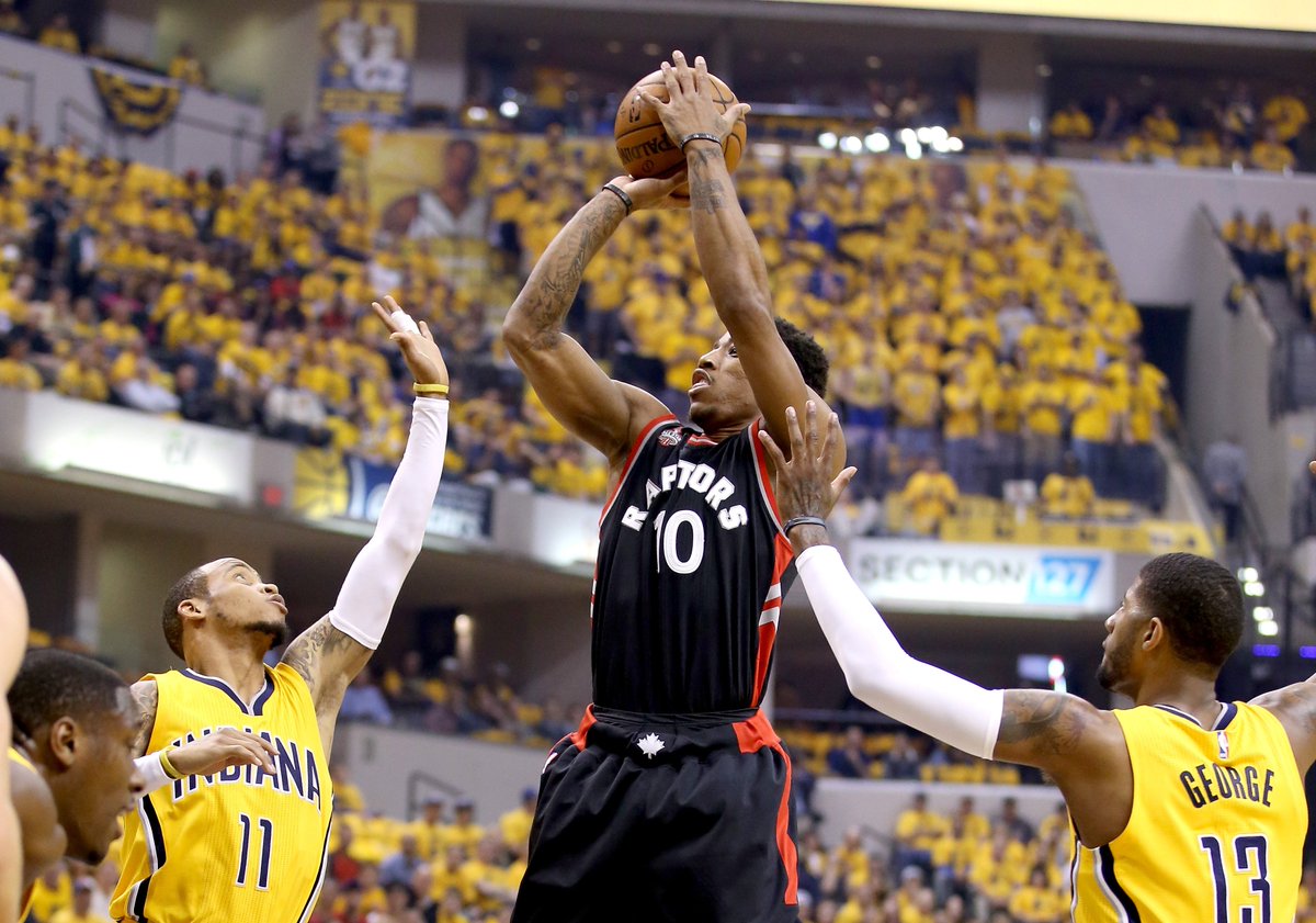 DeMar DeRozan scores 16 first half pts as <a href="/Raptors/">Toronto Raptors</a> lead <a href="/Pacers/">Indiana Pacers</a> 53-36 at the break of Game 3 of #RAPTORSvPACERS.
