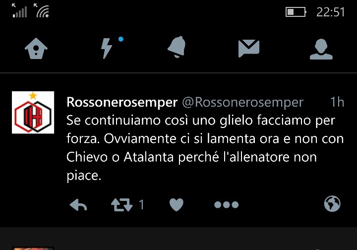 Scemoverosemper's tweet photo. #MilanCarpi #leazzeccasemper https://t.co/DLeAcfVARL