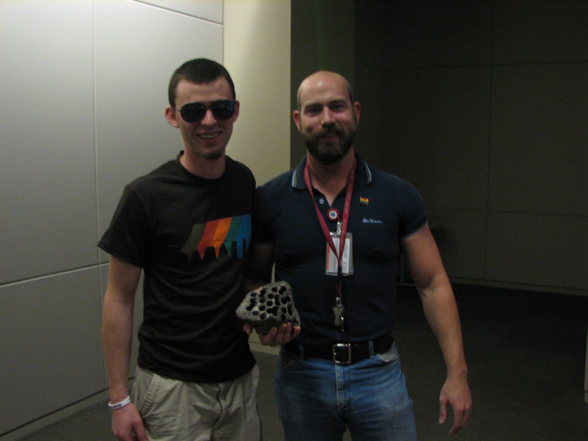 TheRoryRoss's tweet image. #TBT When I was in college studying #aerospace &amp;amp; got to see @MarsCuriosity prior to it&apos;s launch! #SupportSTEM