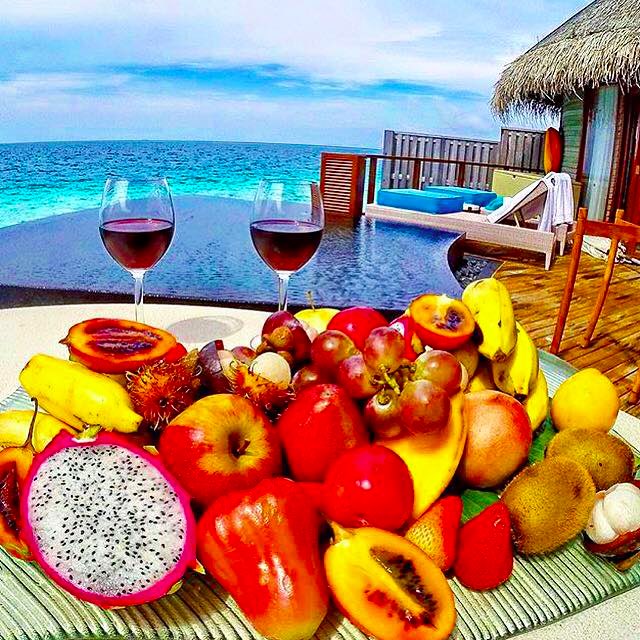TySawyer's tweet photo. Dreaming of a tropical getaway? Visit https://t.co/uzfFuK1bMe to find discounted excursions! #Jetzy #JetzyMe #Travel https://t.co/hpJZI3E8gZ