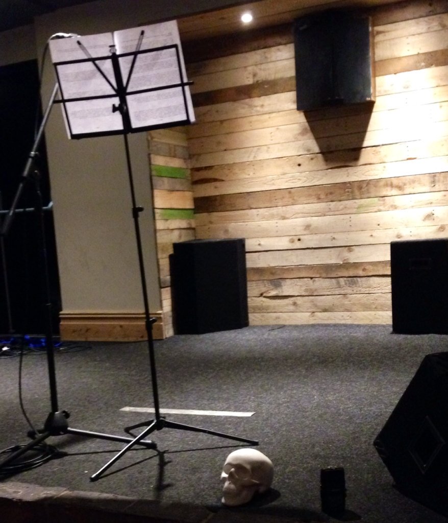 liarsleague's tweet photo. Spot the #mementomori (AKA the cash box) on stage just before the stories start @LLBlackpool @bootlegbars https://t.co/gNPsOuI1HD