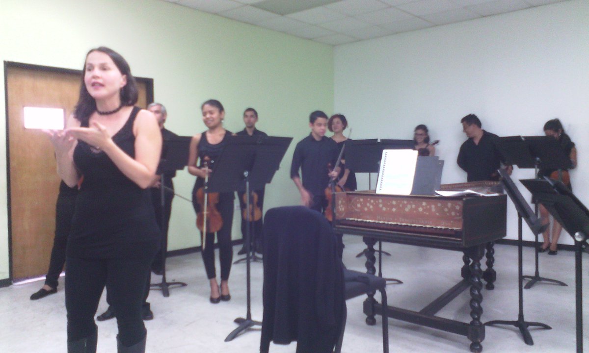 Hoy recibimos a la a la Orquesta Barroca Simón Bolívar, excelente Concierto Didáctico!... Gracias