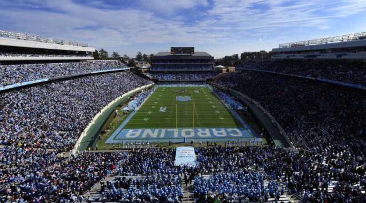 swaggy_t1's tweet photo. #blessed to receive my 22nd offer from The University of North Carolina! #TarHeelNation #UNCFB 🐏 https://t.co/mUOM3SQfvy