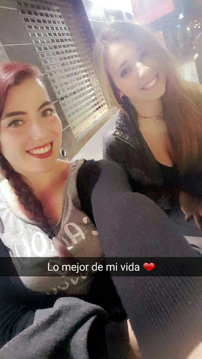 Anaa_m10's tweet photo. Millones de gracias y me quedo corta😍😍😍 por algo eres mi ☯ #SeeYouSoonSevilla #HighwayToHellTogether 🤘🏼⚡️🔥 loveu❣ https://t.co/uneKGZTlIw