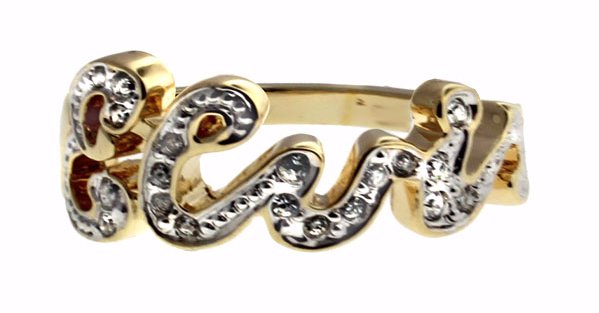 VisitGraceland's tweet photo. Give the gift of sparkle this Mother's Day! Fashion jewelry is on sale at Shop #Graceland! https://t.co/OQvDzHBr86 https://t.co/MSUw32eqSf