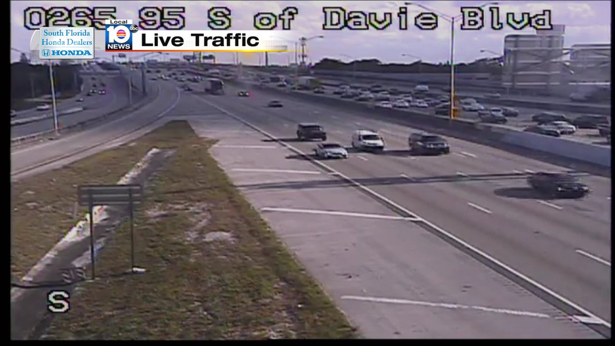 Delays in Fort Lauderdale! A crash on I-95 SB at Davie Blvd is slowing down traffic. Delays stretch to Atlantic Blvd https://t.co/PMrb8Eltpx