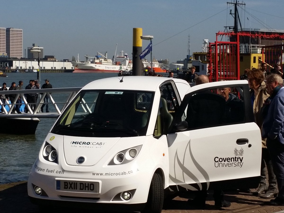DEOdrive's tweet photo. Many thanks to @covcampus #microcab visiting @RDMCoE @hsrotterdam https://t.co/YI9iGpz5hP