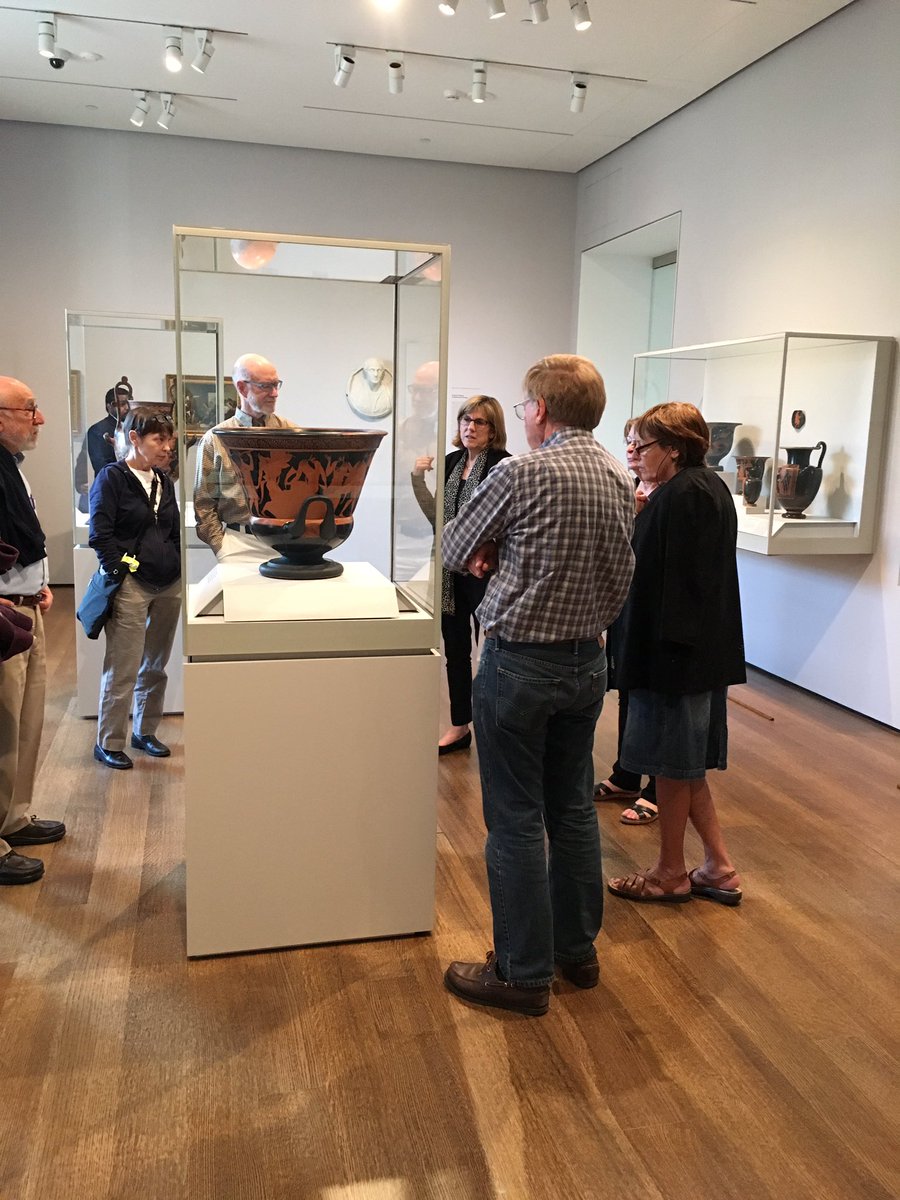harvartmuseums's tweet photo. Member Tour Highlight: curator Amy Brauer discusses the myth of Hephaestus depicted in Greek pottery #HAMmembers https://t.co/TSjX0youLY