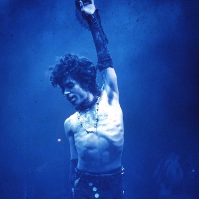 Prince tribute on 104.3 the shark is amazing RIP to the legend #prince ❤️ https://t.co/p0yfMDvv8k<a href="/tag/prince"class="tags"><span>#prince</span></a>