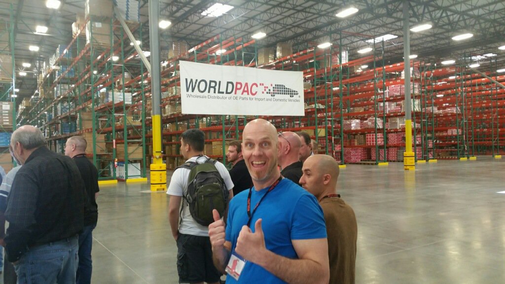 autotextme's tweet photo. Thumbs up hangin' with @jeremyoneal at #worldpac! https://t.co/WedS7VCm1R