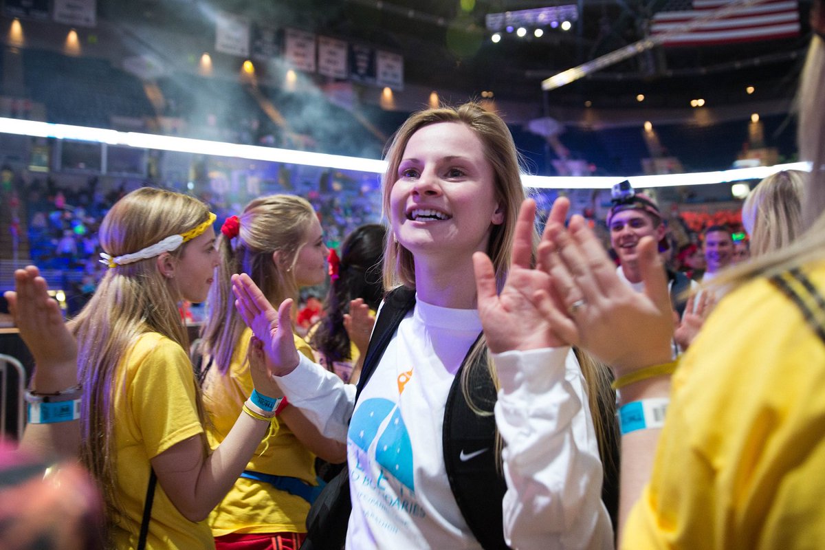 fourdiamonds's tweet photo. Happy #NationalHighFiveDay! #tbt #THON2016 https://t.co/gqG75iidcq