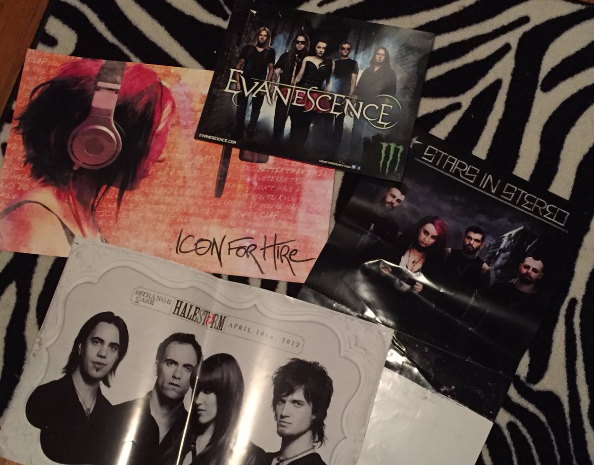 moriahxgrace's tweet photo. RT for a chance to win a poster! These are the first of many.. #Halestorm #IconForHire #StarsinStereo #Evanescence https://t.co/OsLd1KNaci