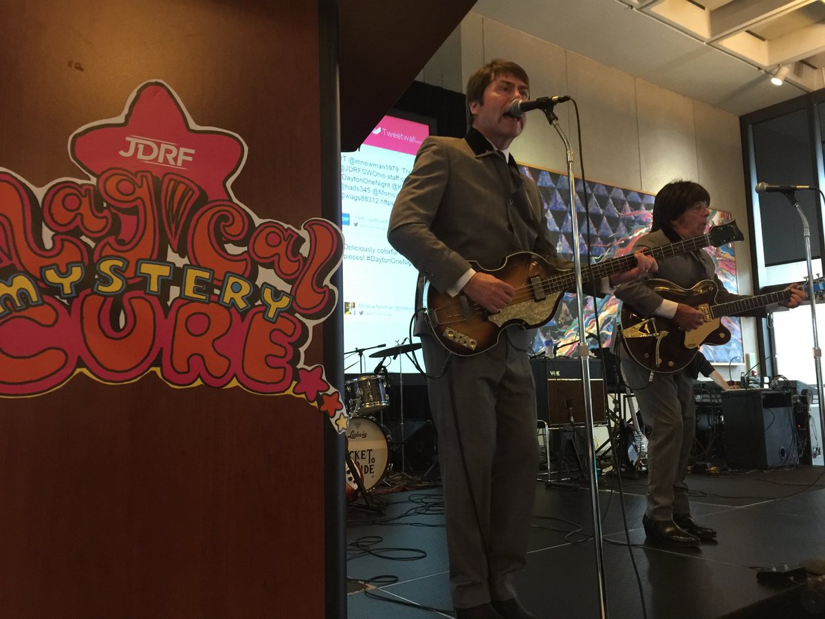 ManaVision's tweet photo. JDRF Showtime! #DaytonOneNight https://t.co/qlRlsSYVzM