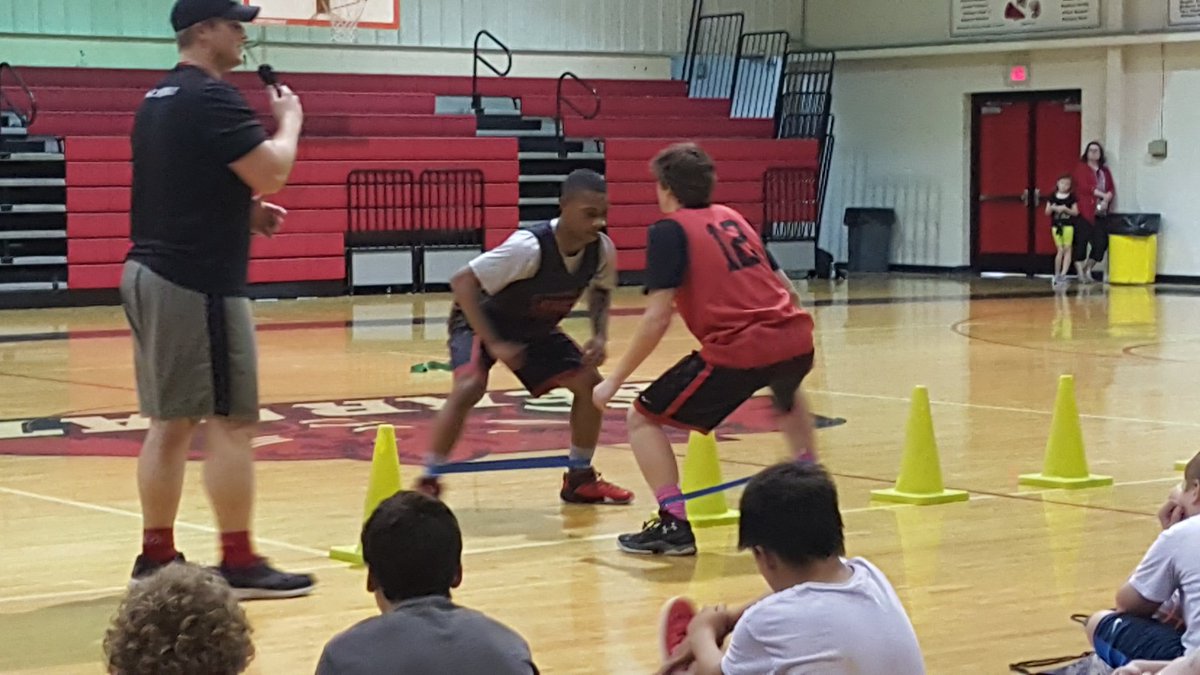 Thanks to St.Bernards Sporys Training and Tom Castilaw for visiting our Basketball Camp.@thomas_castilaw
