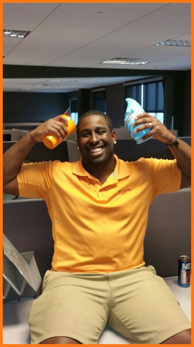 Corey: Our New Hire WoWie Wednesday Winner! <a href="/WHEELING_CC/">Wheeling Wows!</a> <a href="/dauntfav/">DMoran</a> @jennderector #LifeAtATT #flexnation