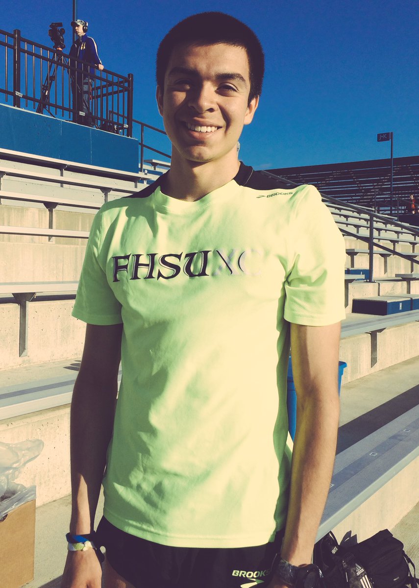 FHSUTRACK_XC's tweet photo. Israel Barco winning his heat and finishing 10th overall at the KU Relays in a personal best 3:59.5..! #RoarTigers https://t.co/F96cjrq2OX