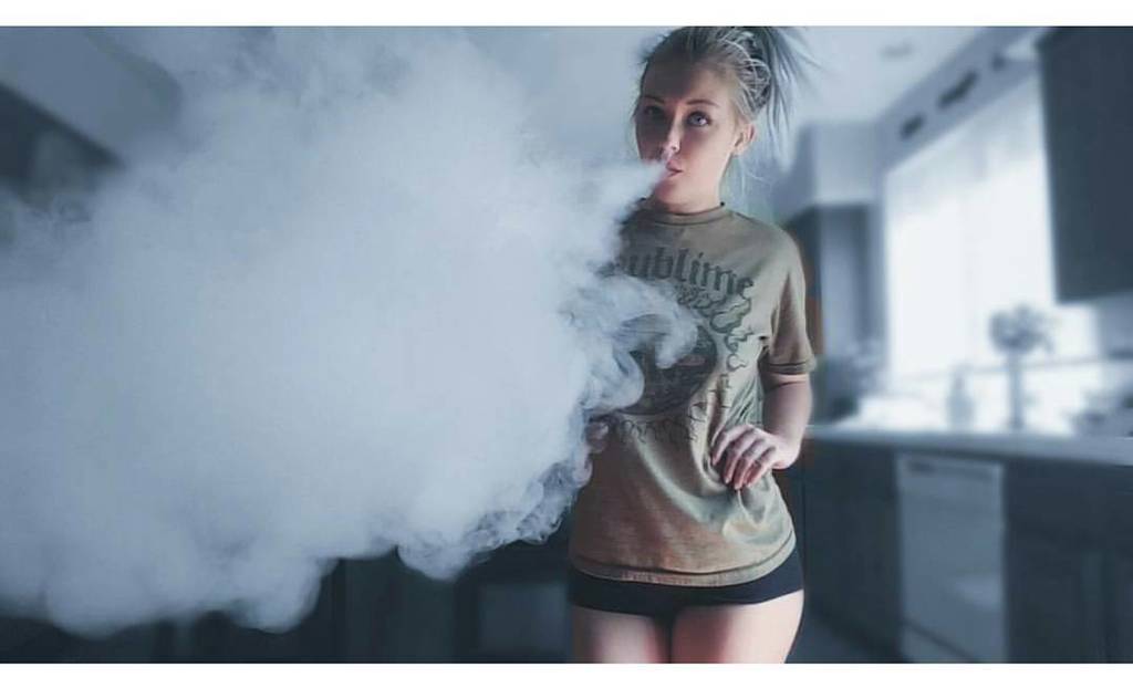 CannonballVapes's tweet photo. @Madvaporgirl โค๐๐๐๐ค๐ค๐จ๐จ๐จ
-
#TeamVML #VapemodelsLiquid #Vapemodels #FlawlessVapers #vmlEyeCandy #vmlJustPeachy #Girlโฆ https://t.co/gamXUJw0LU