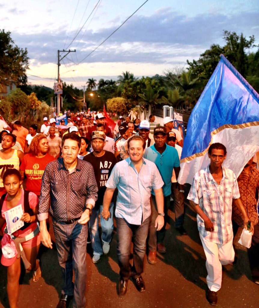 JosePaliza's tweet photo. Guananico camina por el cambio... #Vamos ! https://t.co/TTqf0Gbbfu