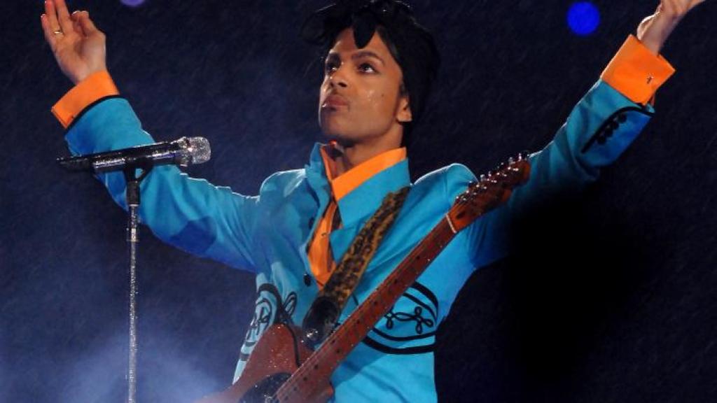 TheRoot's tweet photo. Our writer @blacksnob wrote a thoughtful and poignant memoriam for #Prince https://t.co/wPh8nFCLPs https://t.co/aIYL6RlNwl