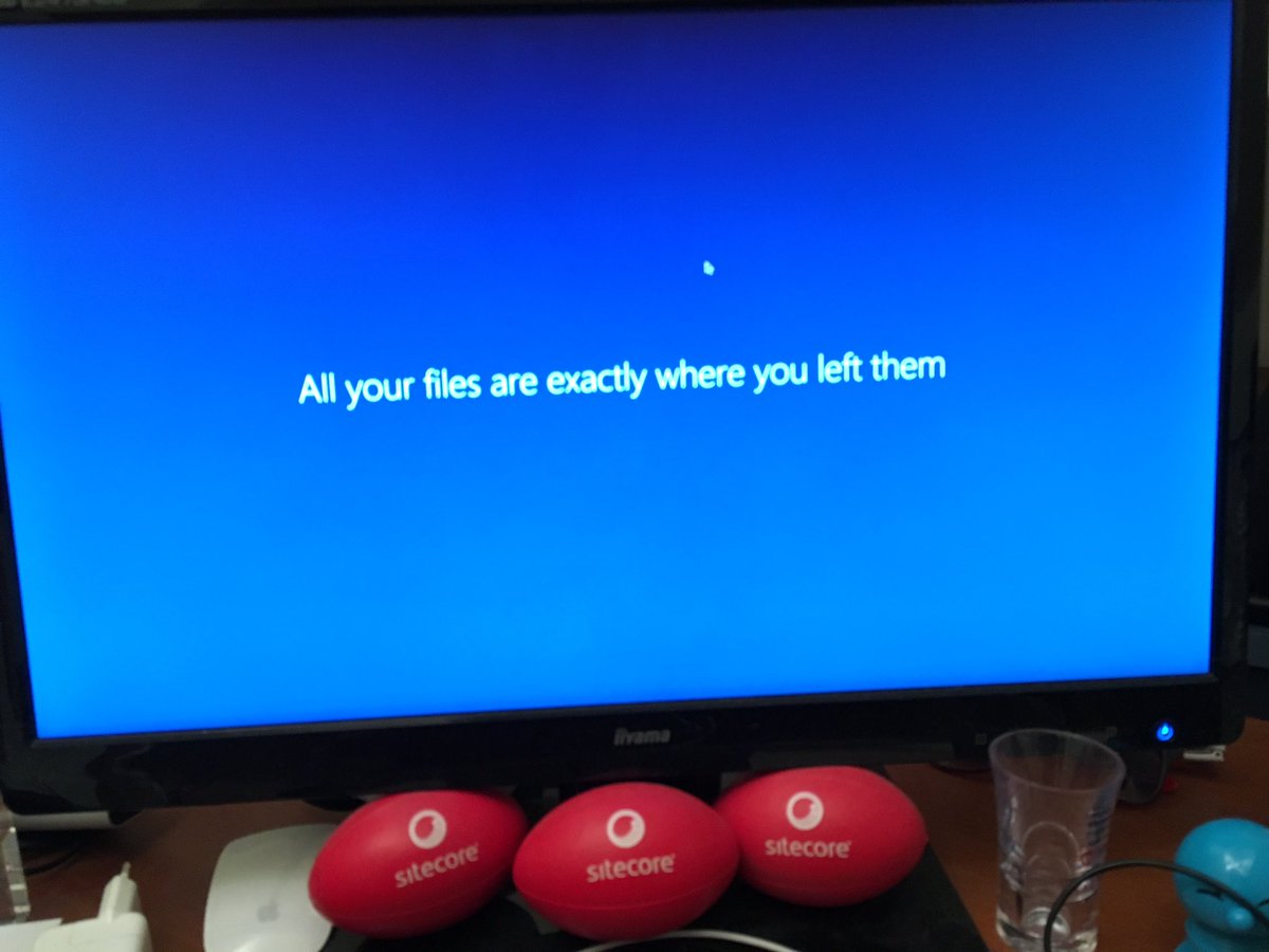 kayeeNL's tweet image. Aarrrrrgggghhhhh #windows10 I hate you sometimes  #automaticupdates