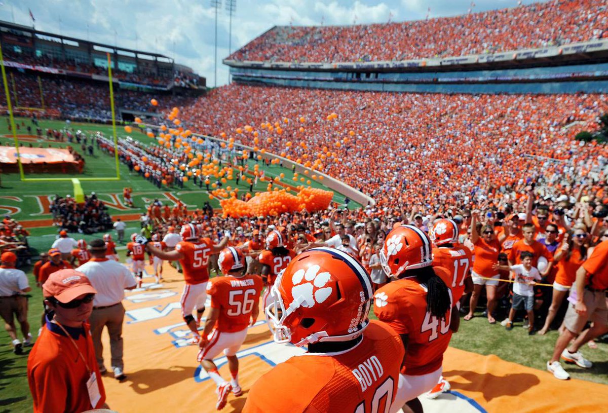 Averyy_Sports's tweet photo. Blessed to Receive an offer from Clemson University! #ALLIN https://t.co/I9CxWM8Xc5