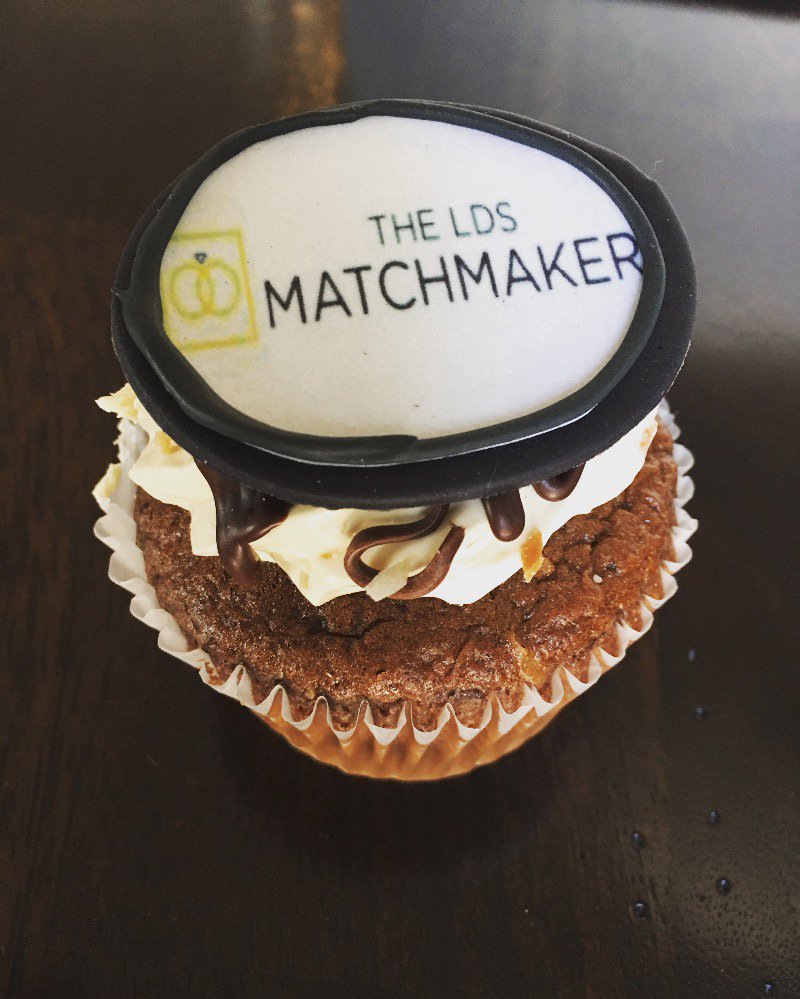 Thanks <a href="/envoy/">Envoy</a> for the personalized gourmet cupcakes! You can send us cupcakes every staff meeting. 😘 #yaasss