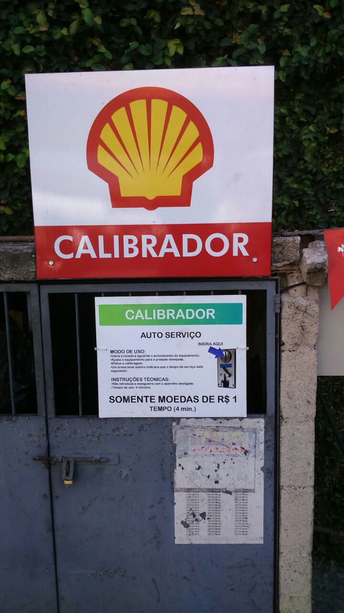 amaralrj's tweet image. @LeiSecaRJ olha onde chegamos!! R Ernani Cardoso #cascadura #postoshell cobra #umreal para encher pneu. #Abuso !!
