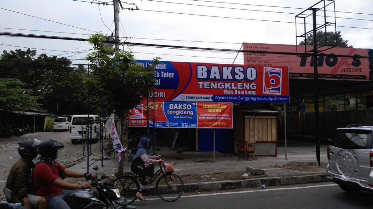 Bakso Tengkleng Mas Bambang hadir lagi di jogja, tepatnya di Jl Affandi 30B Gejayan :D <a href="/Jogja24Jam/">Jogja24Jam</a> <a href="/YogyakartaCity/">YOGYAKARTA CITY</a>