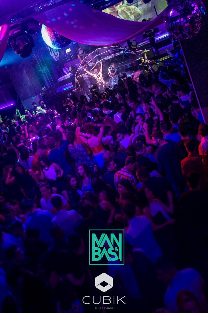 Basi_Rodriguez's tweet photo. 💥💥Gracias a  @CubikClubEvents‼️✈️ y al Team de #tropicanarianbass por el cariño🙏🏻🙌🏻💙👏🏻😘@ivanybasi https://t.co/3llz8EyFId
