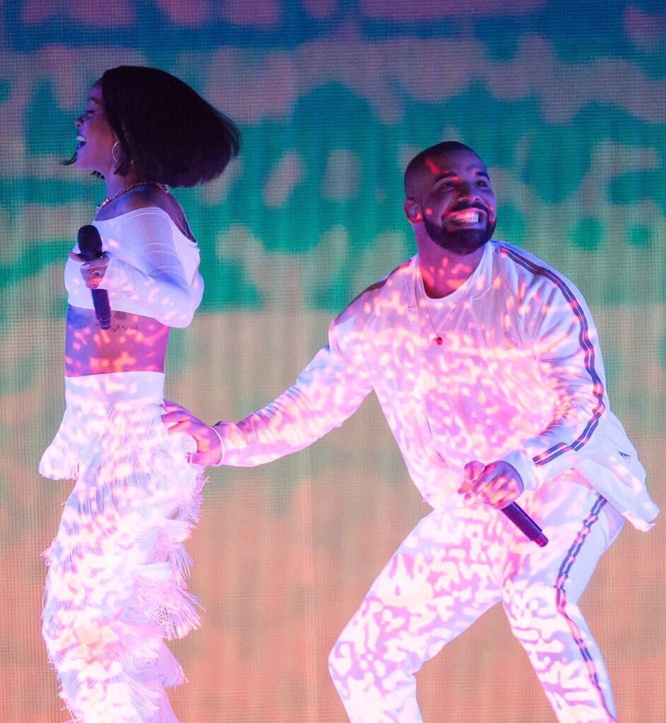 twomatakana's tweet photo. HAPPY FRIDAY EVERYBODY! We hope you're as happy as Drake in this photo this afternoon! #LOVETWO https://t.co/uFxLdIFXfF