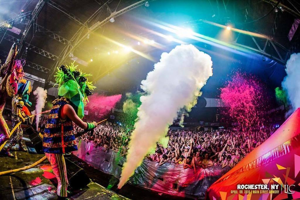 Tony_Colasurdo's tweet photo. #LICRochester was a (paint) blast
#teamcanon #music #lic #lickingdom #rochester #moodygrams #edm #edmvibes #paintp… https://t.co/v6pH6r3yXF