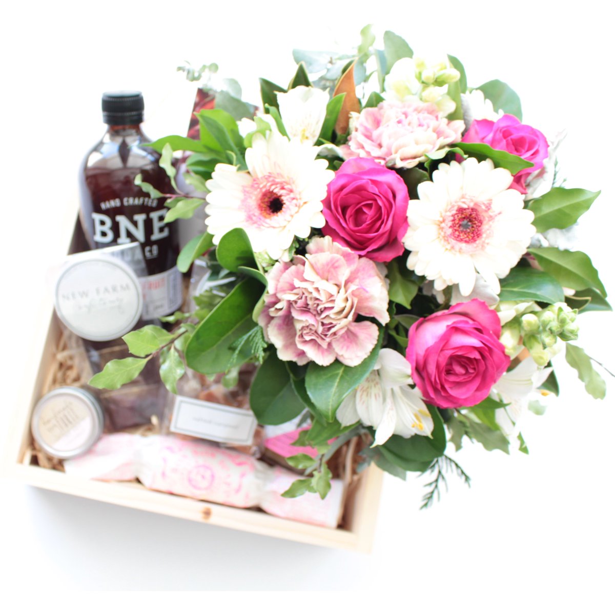 BoxBettyGifts's tweet photo. Spoil your mum this Mother's Day! Delivering to select suburbs within Brisbane (QLD): https://t.co/6zAKTom6Wf https://t.co/laiALuUoH0