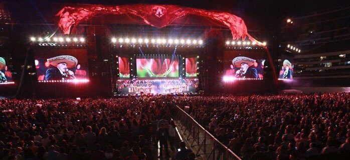 eventostargdl's tweet photo. #UnAztecaEnElAzteca #AdiosDeUnGrande Delay Line Array STM &amp; GeoT @NEXO_official @NexoSTM https://t.co/rdCR5VQVZn