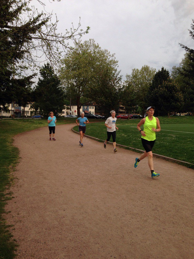 denisegeroux's tweet photo. TSNW &amp; Shizendo Run Team rocking their race pace workout! https://t.co/GzT1Cw076R