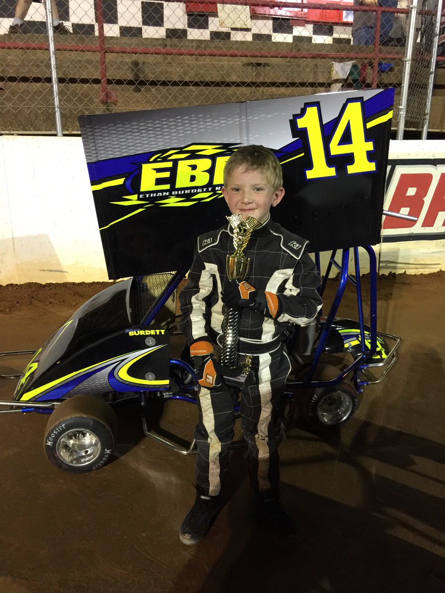 EthanBurdett's tweet photo. 2nd place finish @MillbridgeRacin. Thank you @FactoryQRC  @MPI_INNOVATIONS @WARInkGraphics @jmburdett https://t.co/nzc8N9Wc4K