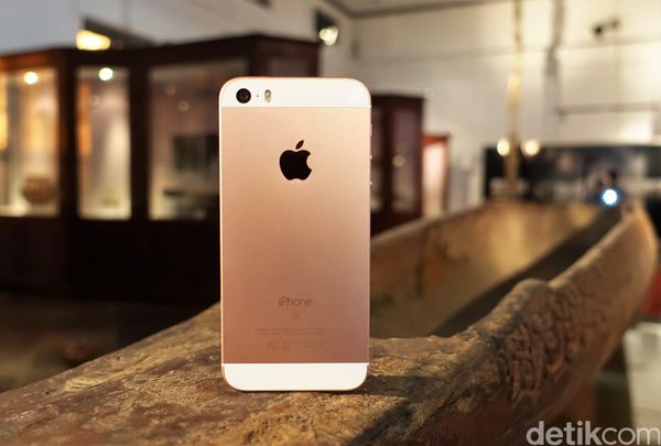 detikcom's tweet photo. FBI Habiskan Rp 17 Miliar Demi Unlock iPhone https://t.co/zyfXd2nHcy via @detikinet https://t.co/wlTuf6dj30
