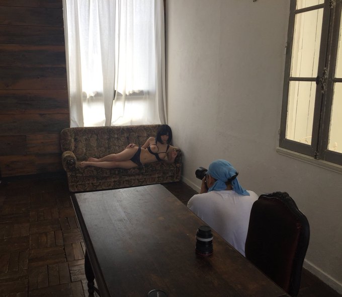 FLASH様での受賞お祝いグラビア📷撮って頂いてます☺️  楽しい💃 https://t.co/sC9r1pVOda