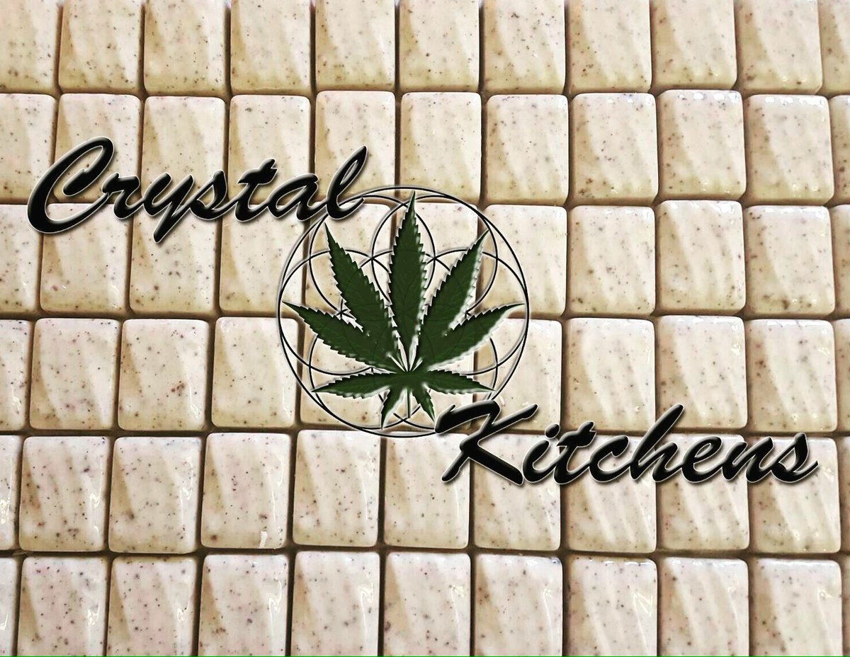 Cryskitchens's tweet photo. #crystalkitchens #bricks #cookiesandcream #stoned #edibles #Cannabinoid #confection retweet and share the love!!😘😘 https://t.co/Ds6zUfwpPA