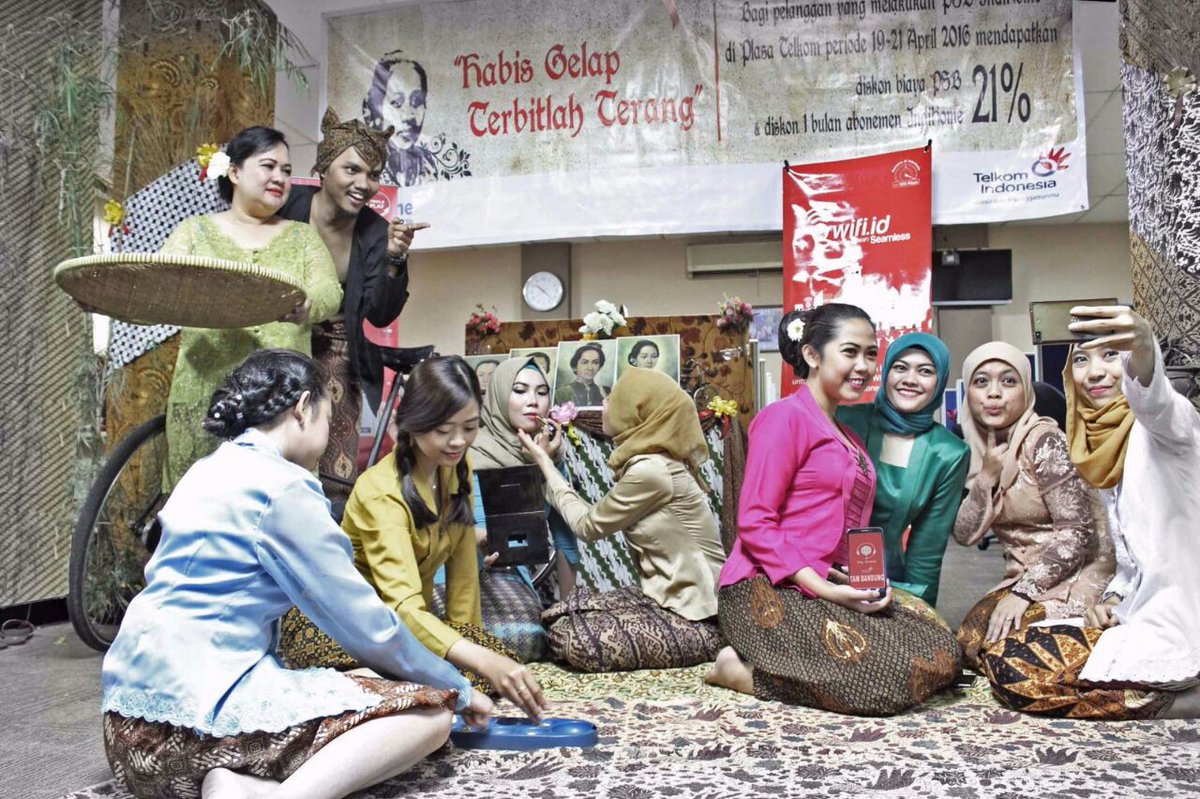 Semangat Kartini di Era Digital
#kartiniindihome #TelkomJabar #TamJabar <a href="/TelkomIndonesia/">Telkom Indonesia</a>