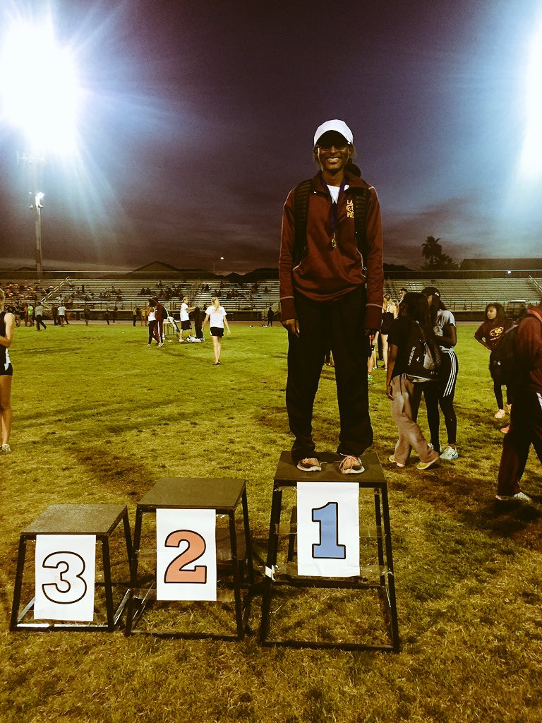 MPHS_TF's tweet photo. Danielle Burns wins the girls 300m hurdles #TempeCityMeet #ROLLPR1DE https://t.co/BqDbmqWjbU