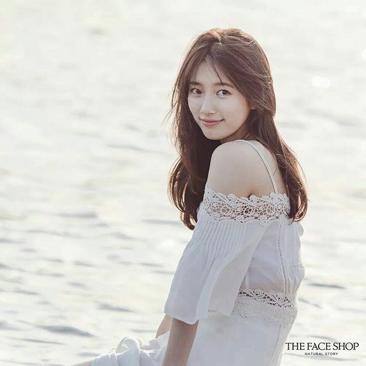 baesuzybar's tweet photo. [Instagram] 160422 수지(@missA_suzy ) skuukzky ins updated -1 "#THEFACESHOP #FirstSerum "

👉 https://t.co/RTEGCQDolS 👈 https://t.co/DPYwwUTNDq