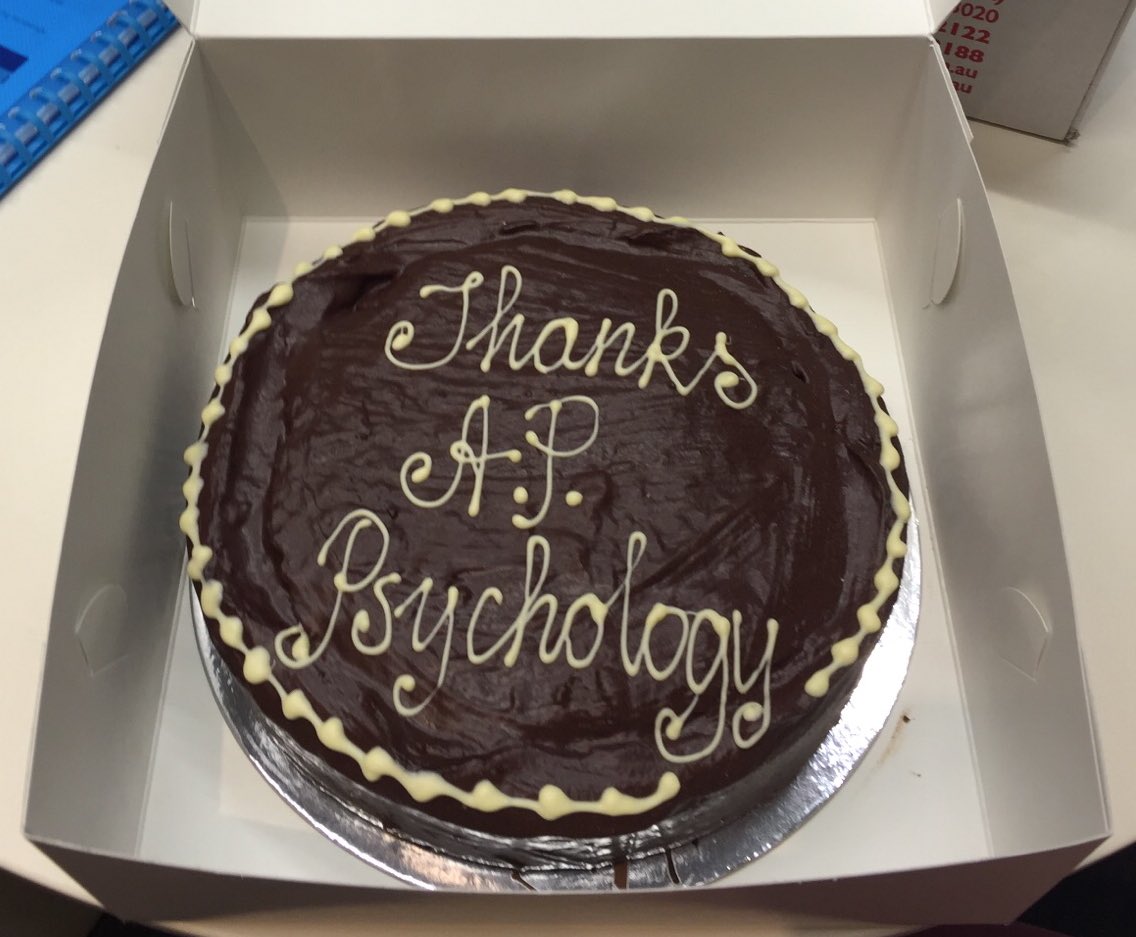 jasperjohnson27's tweet photo. #give - one of the 5 ways to wellbeing - even better if you can eat it. Thnx for a great placement @APPsychConsult https://t.co/jsVrpvrEuX