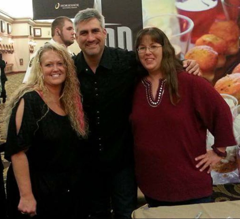 vjordan123's tweet photo. @Hollywood_Dawn3 @TaylorHicks We missed our #TaylorSandwich last weekend didn't we? #YeahTaylor โค https://t.co/xlmhVMEA5U