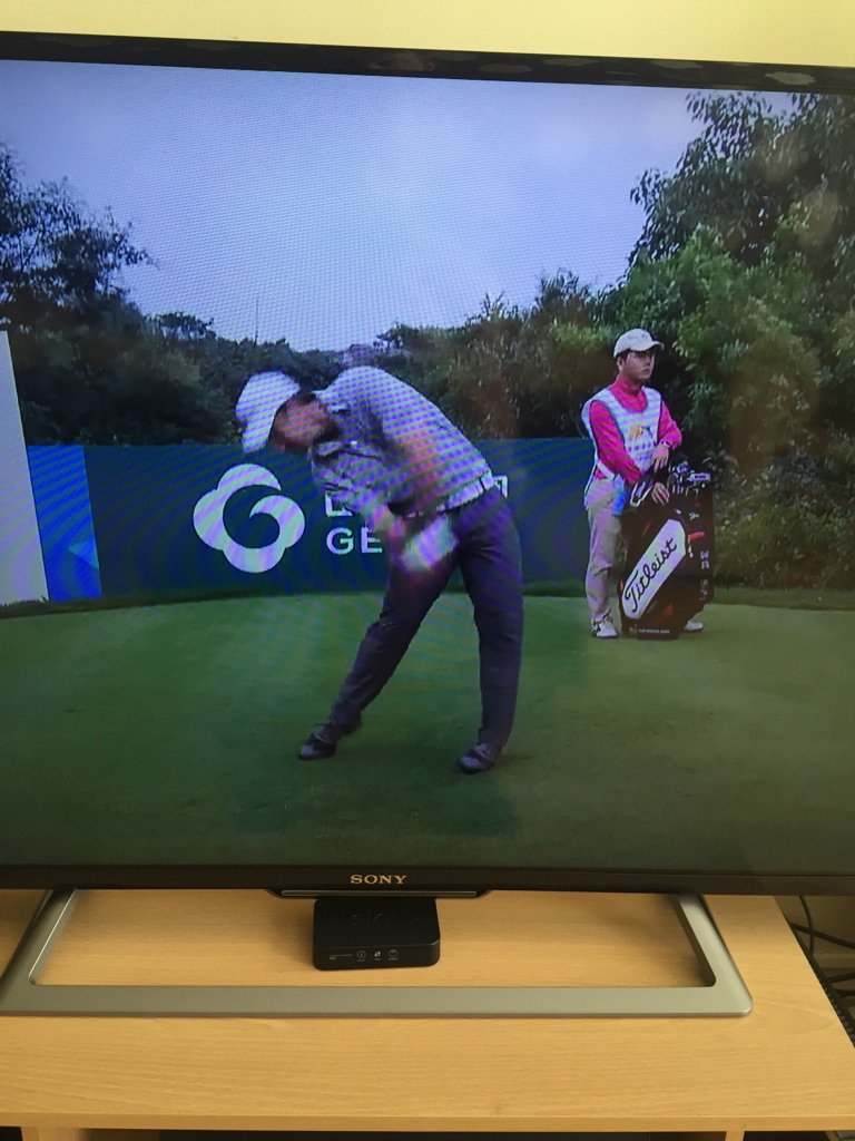 Bozza90's tweet photo. @CoachLockey @4golfonline wonder if the #dippolice will notice Stals "massive dip" here! https://t.co/PswHj6rvsN