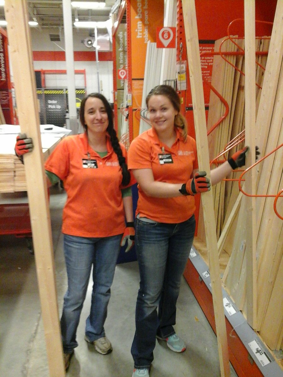 Amy and Hillary make our board aisle look great! # gloves rock  # safetyfirst @D179MET <a href="/AmyMETMidwest/">Amy Santin</a>