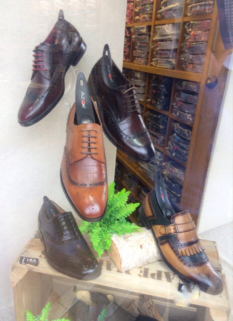 Azorlamode's tweet image. New season range just arrived at Montegue Jeffery Northampton's finest gentlemen's outfitters  
#northampton #azor